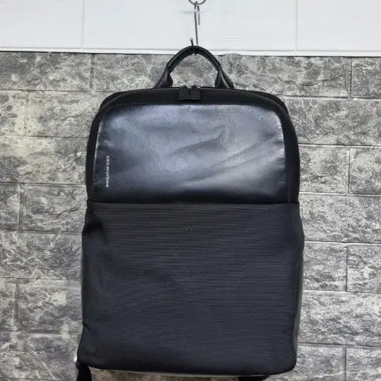 [BUNJANG] Mandarina Duck Backpack Laptop Bag / 만다리나덕 백팩 노트북가방