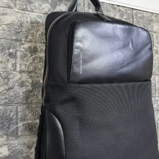[BUNJANG] Mandarina Duck Backpack Laptop Bag / 만다리나덕 백팩 노트북가방