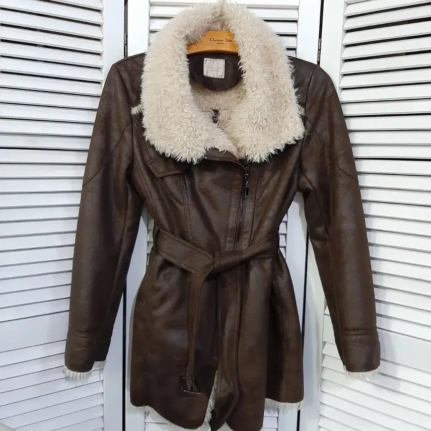 [BUNJANG] City Gee Mustang Jacket / city Gee 무스탕 자켓 77