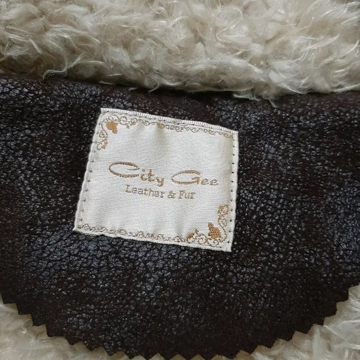 [BUNJANG] City Gee Mustang Jacket / city Gee 무스탕 자켓 77