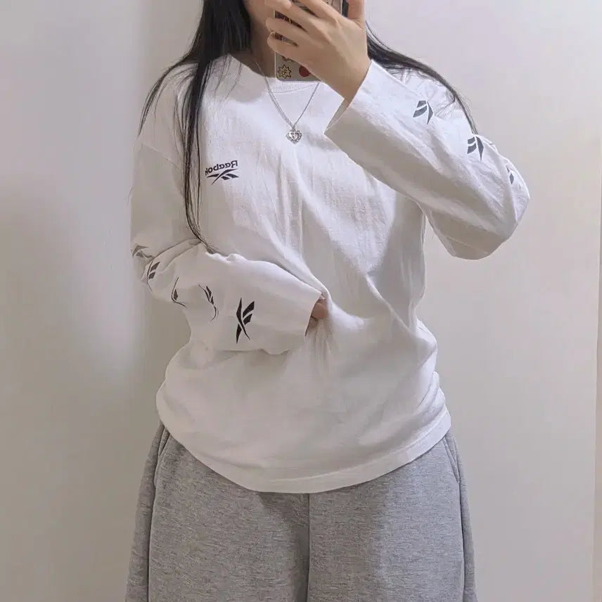 [SOLD OUT] 리복x커버낫 화이트 로고 슬리브 긴팔 티셔츠 콜라보
