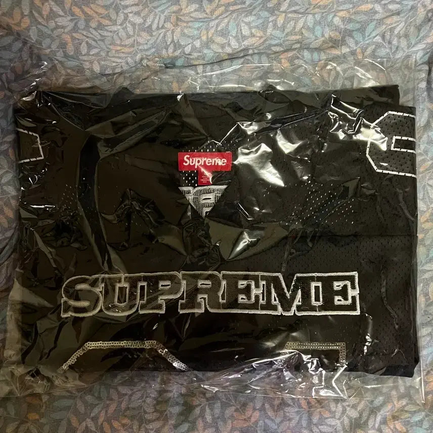 [BUNJANG] Supreme Sequin Football Jersey (L) / [L] 25fw 슈프림 시퀸 풋볼져지