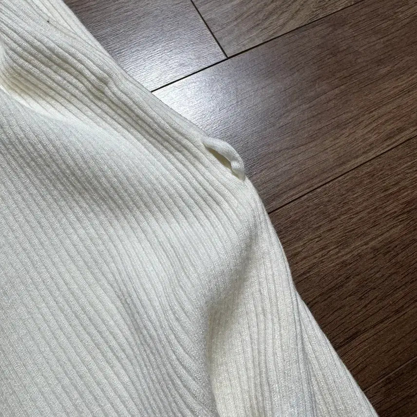[BUNJANG] Moabin Ivory Ribbed Knit Sweater / 모아빈 보그 골지 니트 아이보리 F