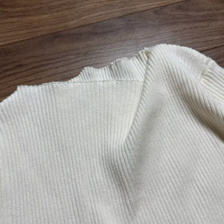 [BUNJANG] Moabin Ivory Ribbed Knit Sweater / 모아빈 보그 골지 니트 아이보리 F