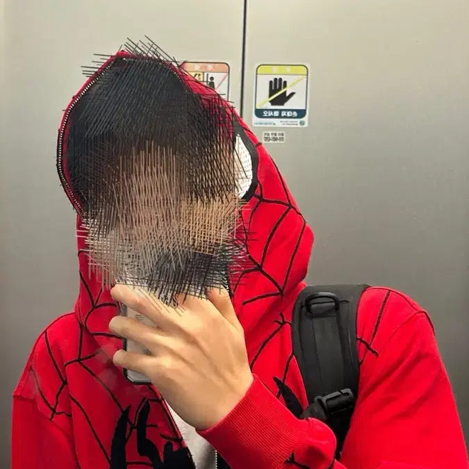 [BUNJANG] Kakazi Spider-Man Hooded Zip-Up / 카카지 스파이더맨 후드집업