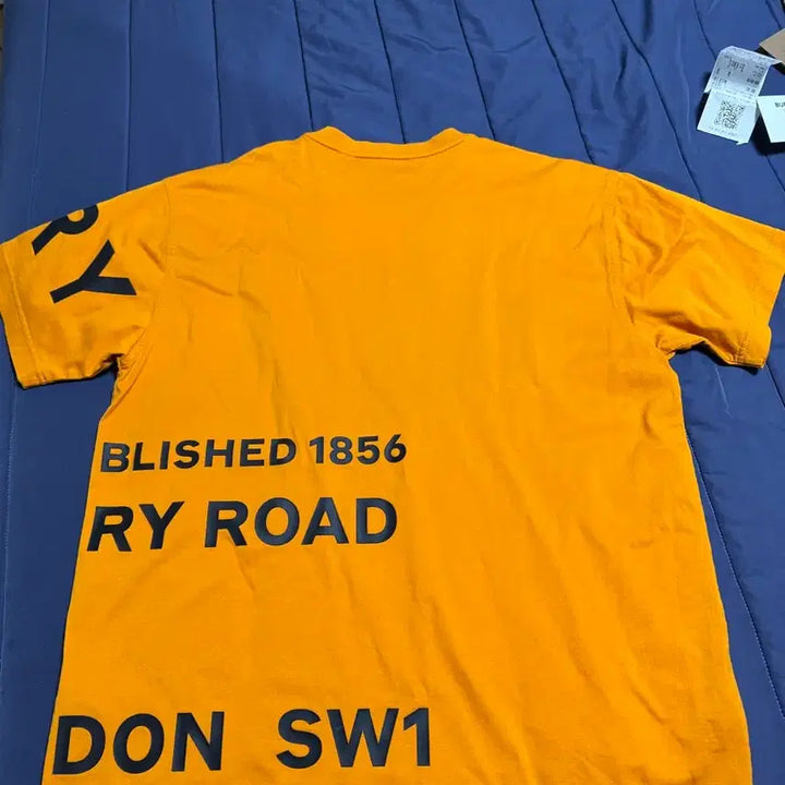 [BUNJANG] Burberry Short Sleeve T-shirt XS Size / 버버리 반팔티 xs사이즈 풀박스 거의 새상품