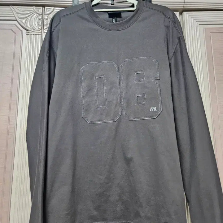 [BUNJANG] H&amp;M Numbering Printing Long Sleeve T-Shirt (M) / H&amp;M(에이치엔엠) 넘버링 프린팅 긴팔 롱슬리브 (M)