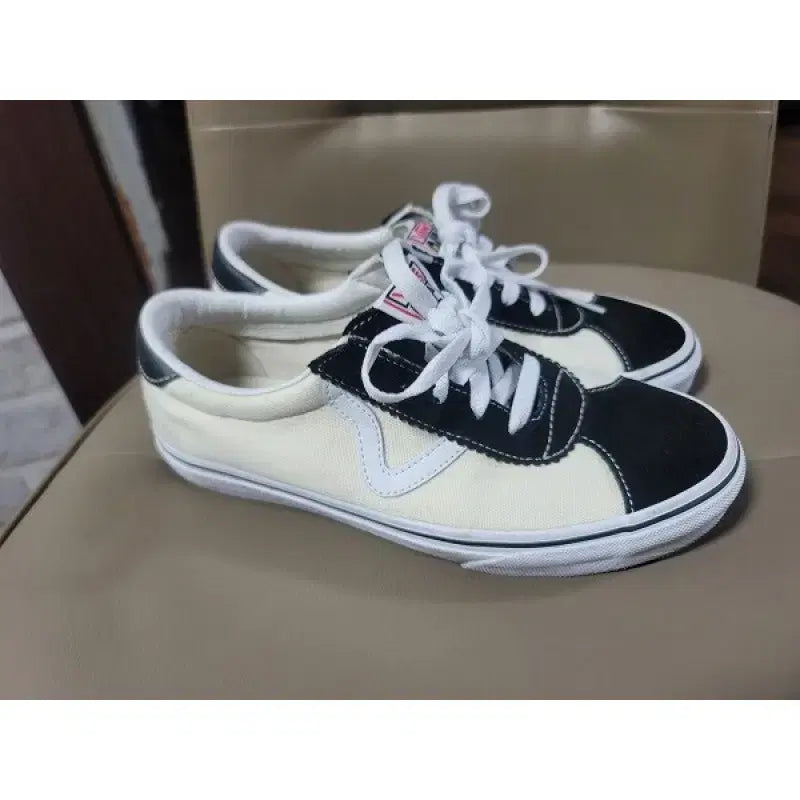 [BUNJANG] Vans Slip-On Sneakers / VANS 반스 스케이트보드정품 508357 아이보리블랙 슬립온 250mm