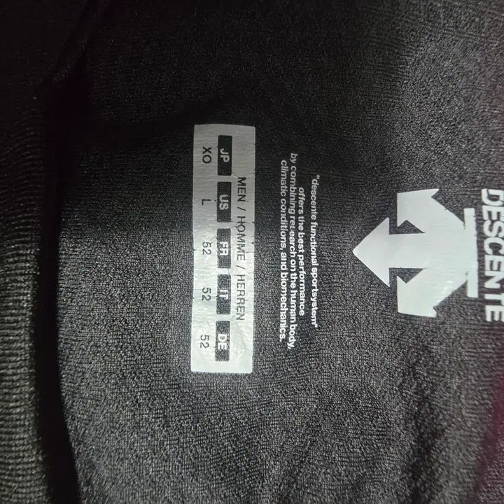 [BUNJANG] Descente Long Sleeve T-Shirt - Black L / 데상트 긴팔 티셔츠  L (104-8)