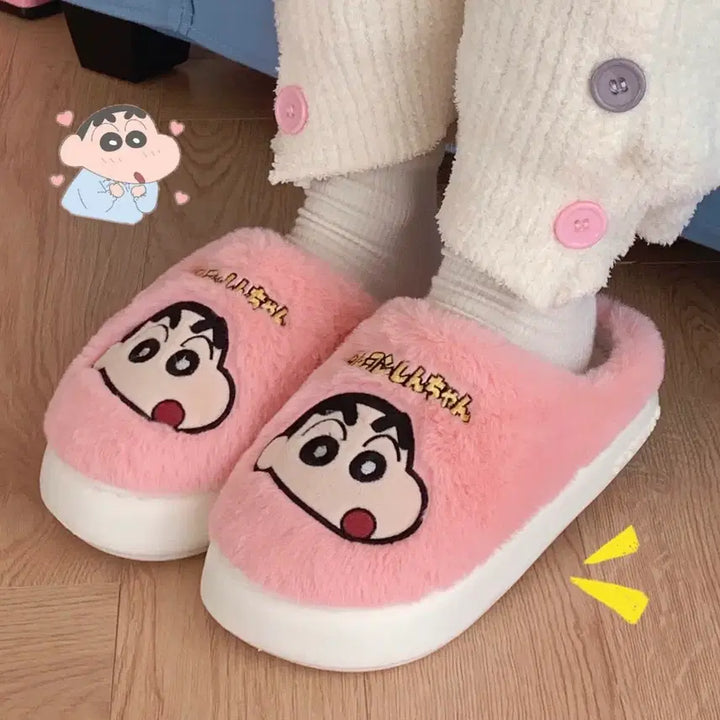 [BUNJANG] Crayon Shin-chan Fuzzy Slippers / 폭신폭신 짱구 털 실내화 키높이 사무실 거실 슬리퍼 (새상품)