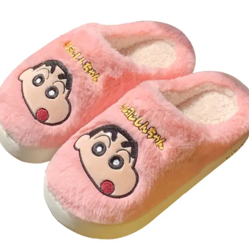 [BUNJANG] Crayon Shin-chan Fuzzy Slippers / 폭신폭신 짱구 털 실내화 키높이 사무실 거실 슬리퍼 (새상품)
