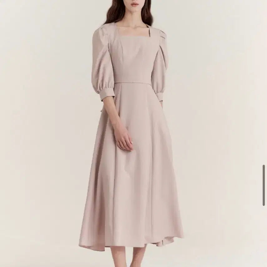 [BUNJANG] Grace You Stila Square-neck One-piece / 그레이스유 Stila Square-neck One-piece