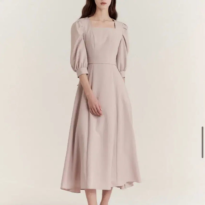 [BUNJANG] Grace You Stila Square-neck One-piece / 그레이스유 Stila Square-neck One-piece