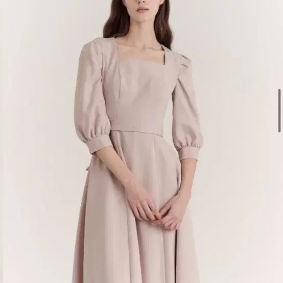 [BUNJANG] Grace You Stila Square-neck One-piece / 그레이스유 Stila Square-neck One-piece