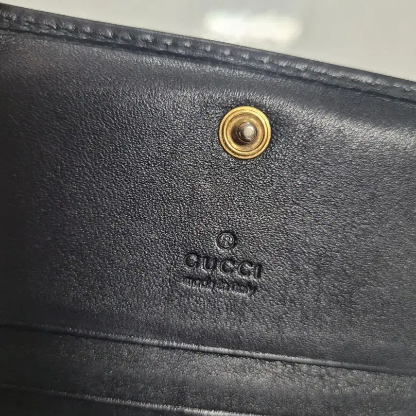 [BUNJANG] Gucci Marmont Matelassé Bifold Wallet / 구찌 마몬트 마틀라세 중지갑 블랙 GG로고