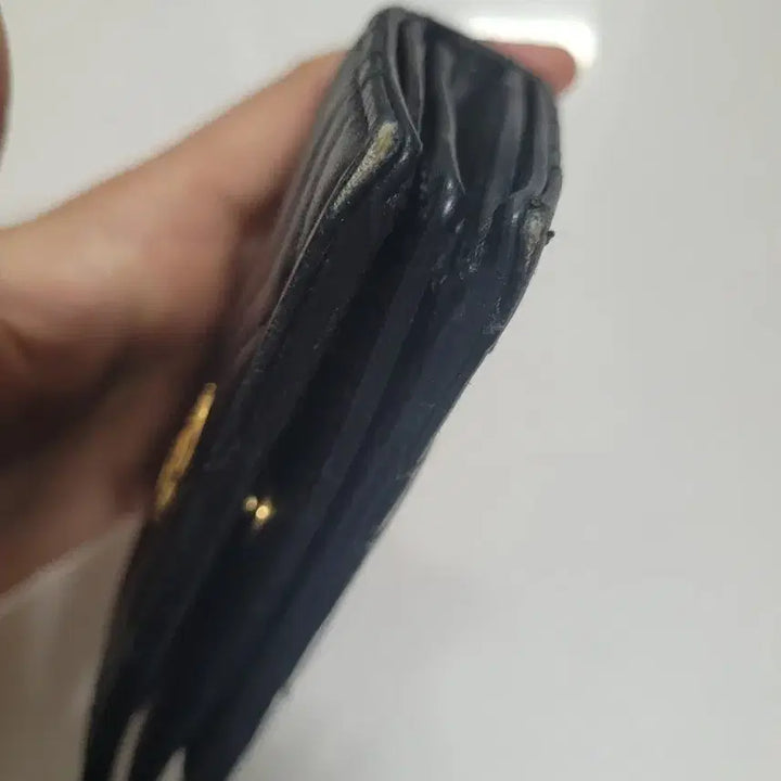 [BUNJANG] Gucci Marmont Matelassé Bifold Wallet / 구찌 마몬트 마틀라세 중지갑 블랙 GG로고
