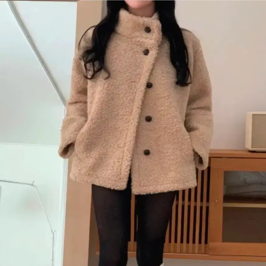[BUNJANG] Muse Nine Lambswool Mustang Jacket Jumper Beige / [새제품] 뮤즈나인 램스울 무스탕 자켓 점퍼 뽀글이 베이지
