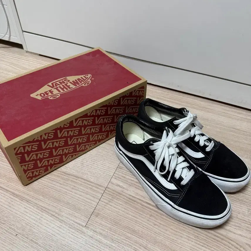 [BUNJANG] Vans Old Skool Platform Black Sneakers / 반스 올드스쿨 플랫폼 블랙 (240)