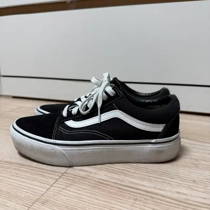 [BUNJANG] Vans Old Skool Platform Black Sneakers / 반스 올드스쿨 플랫폼 블랙 (240)