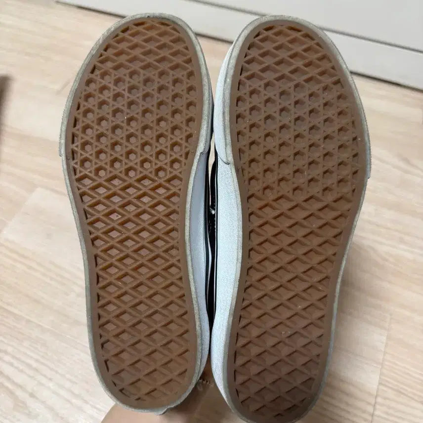 [BUNJANG] Vans Old Skool Platform Black Sneakers / 반스 올드스쿨 플랫폼 블랙 (240)