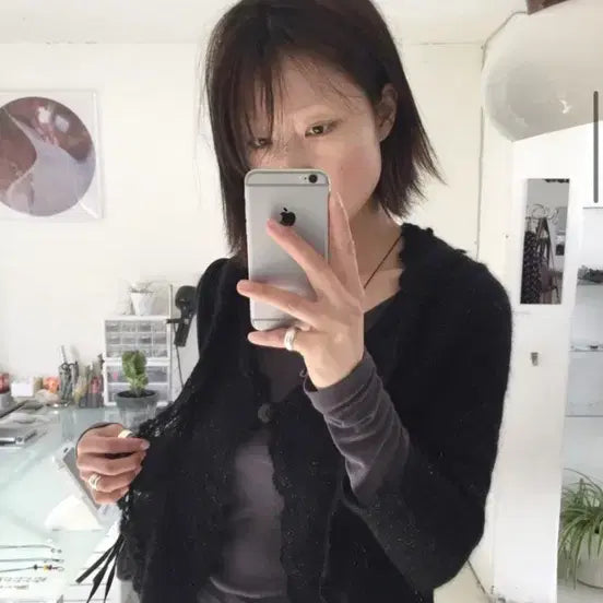 [BUNJANG] Vintage V-neck Cardigan Black / 빈티지 브이넥 가디건 블랙