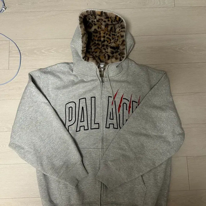 [BUNJANG] Palace Claw Zip Hoodie Gray L / 팔라스 클로 집 후드집업 그레이 L