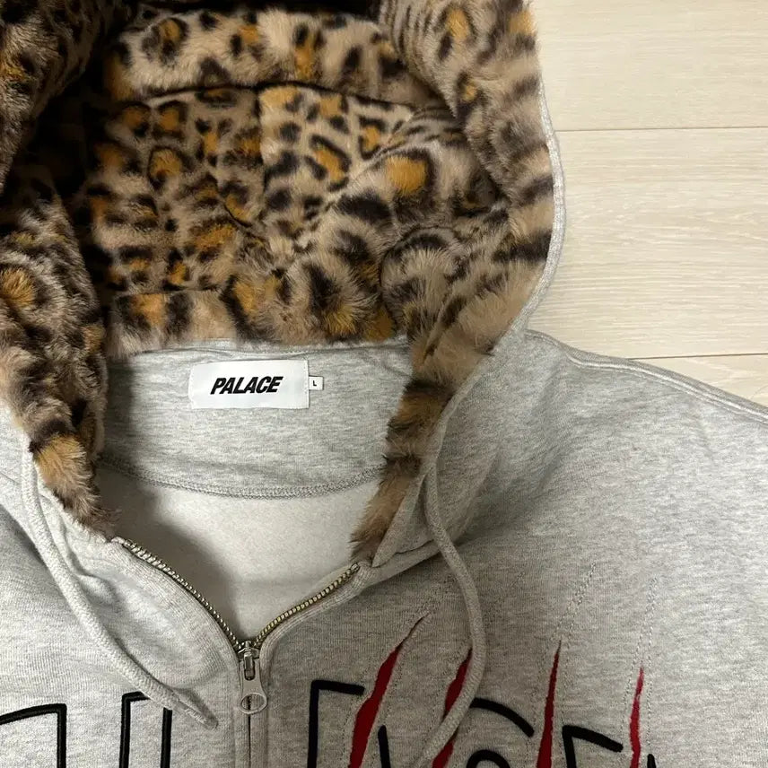 [BUNJANG] Palace Claw Zip Hoodie Gray L / 팔라스 클로 집 후드집업 그레이 L
