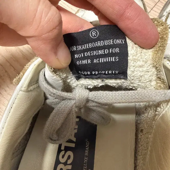 [BUNJANG] Golden Goose Superstar White Silver Tab Sneakers (Size 39) / 골든구스 슈퍼스타 화이트 실버탭 (39)