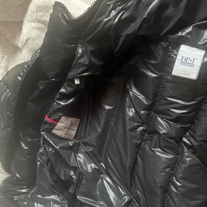 [BUNJANG] Moncler Maya Padded Jacket / 몽클레어 마야 패딩