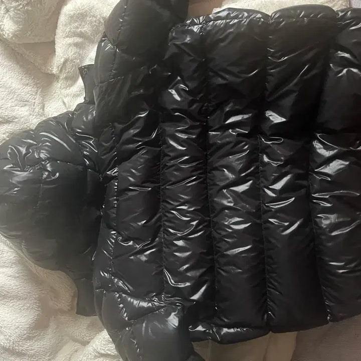 [BUNJANG] Moncler Maya Padded Jacket / 몽클레어 마야 패딩
