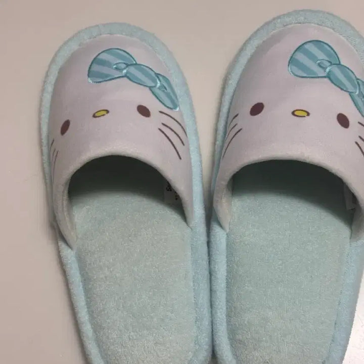 [BUNJANG] Sanrio Hello Kitty Slippers / 키티 해피쿠지 4등 슬리퍼