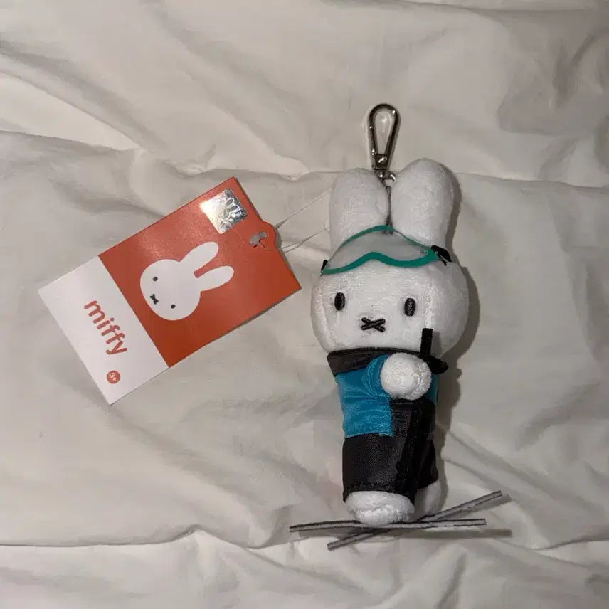 [BUNJANG] Miffy Winter Olympics Skiing Doll Keyring / 미피 동계올림픽 스키 인형 키링 새상품
