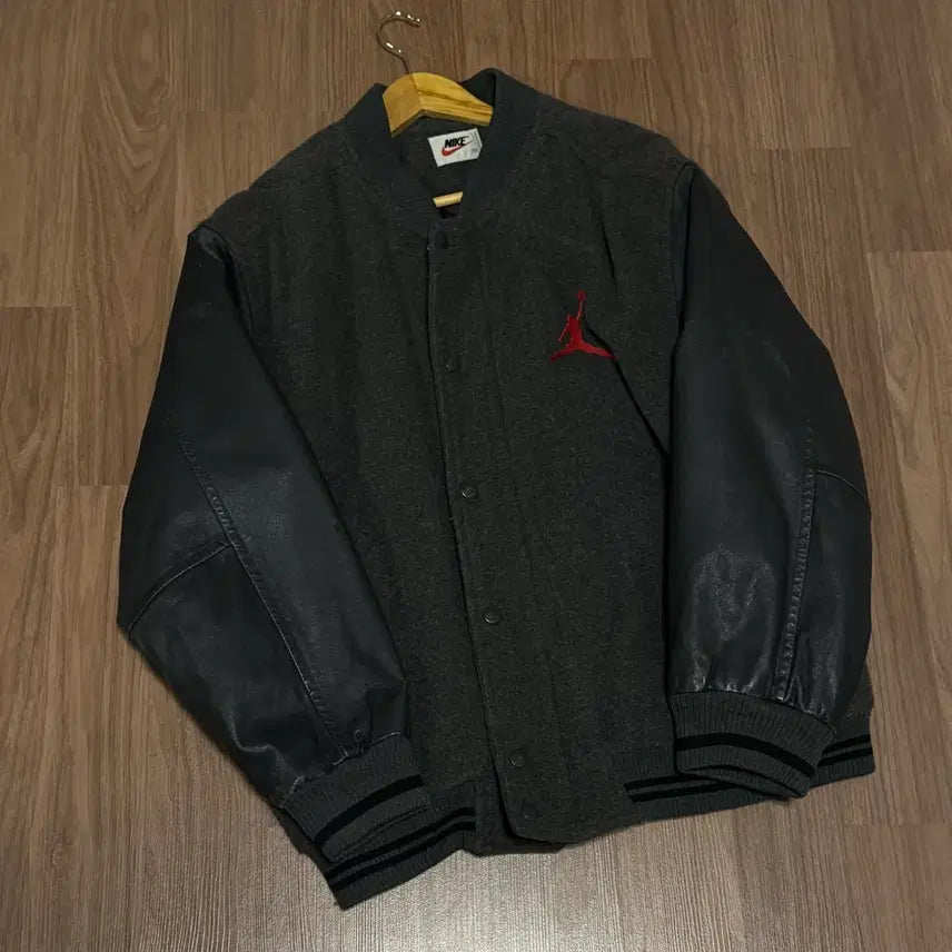 [BUNJANG] Nike Jordan Old School Vintage Stadium Jacket / 나이키 조던 올드스쿨 빈티지 야구잠바 스테디움 자켓