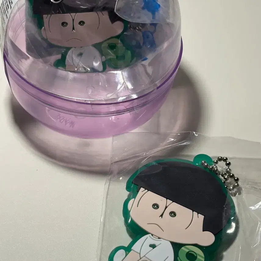 [BUNJANG] Osomatsu-san Choro-matsu Rubber Key Holder / 오소마츠상 페탓토 태엽 러버 키홀더 가챠 쵸로마츠 양도 (교환 가능)
