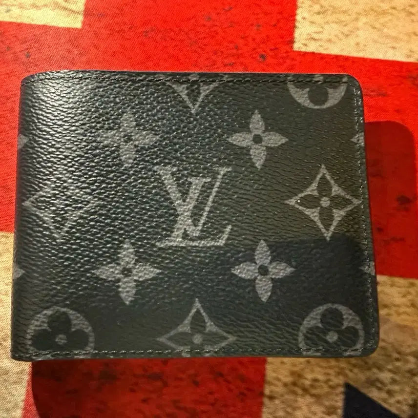 [BUNJANG] Louis Vuitton Monogram Eclipse Slender Wallet / 루이비통 모노그램 이클립스 슬렌더 반지갑 교신 가능