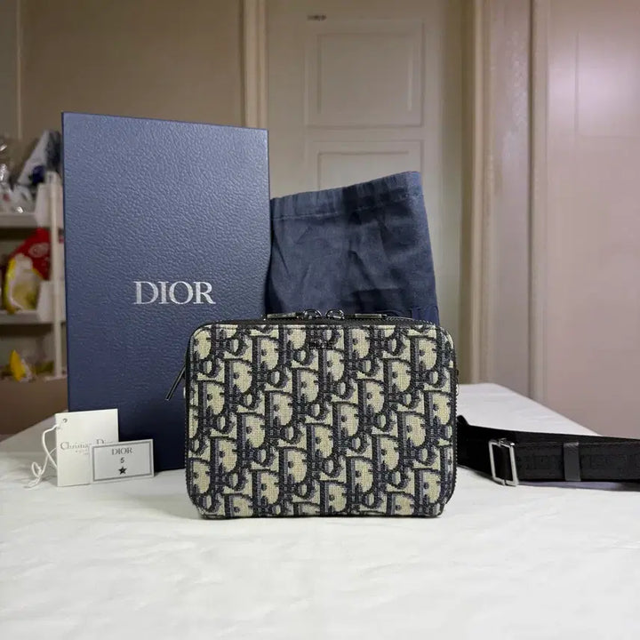 [BUNJANG] Dior Oblique Shoulder Strap Pouch Jacquard Crossbody Bag / [풀구성] 디올 오블리크 숄더 스트랩 파우치 자카드 크로스백