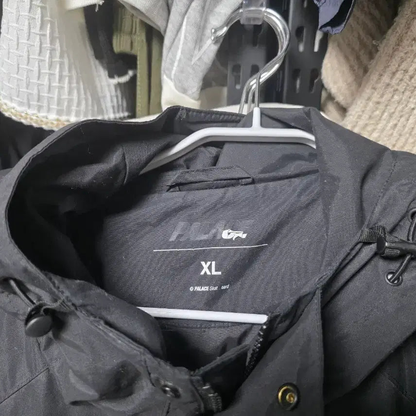 [BUNJANG] Palace Black Border Jacket XL / 팔라스 블랙 보더 자켓 XL