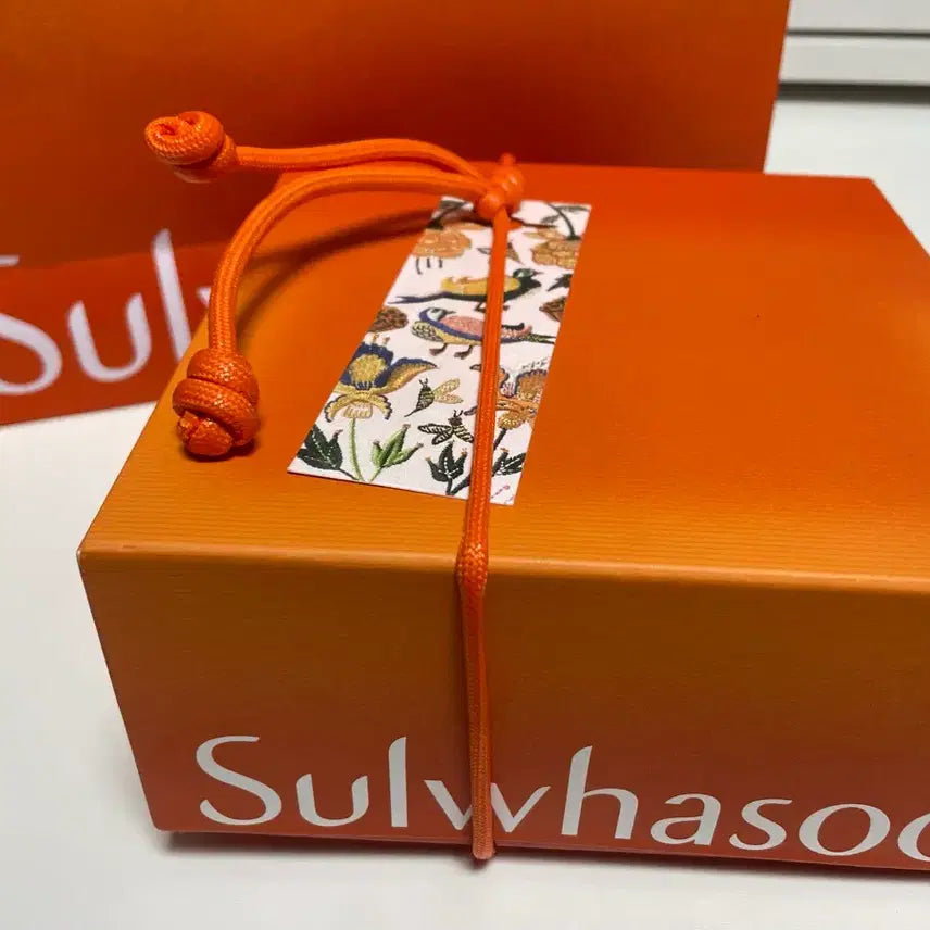 [BUNJANG] Sulwhasoo Gift Set (Sealed) / 설화수 선물세트 (선물포장 미개봉)