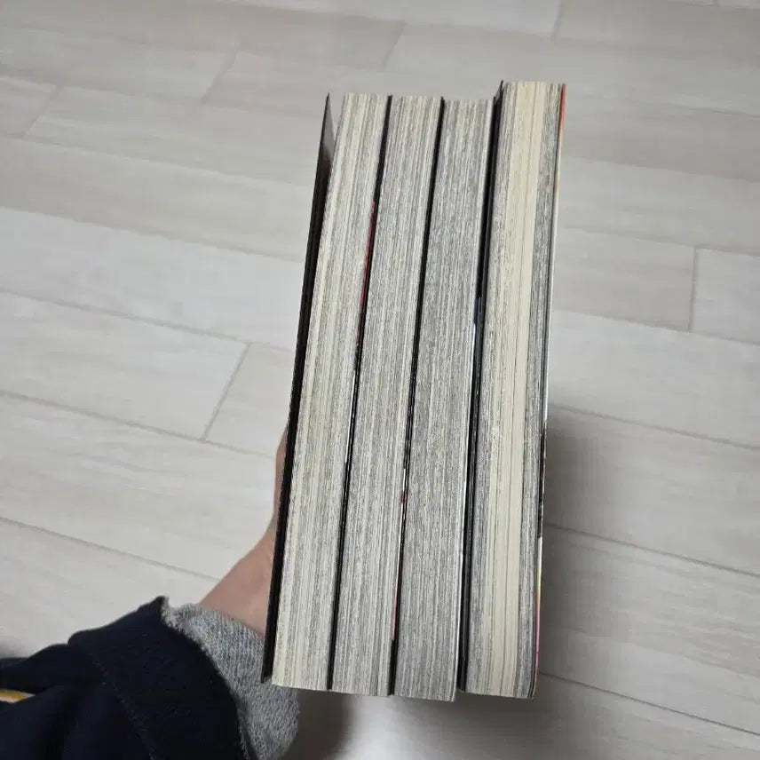 [BUNJANG] Attack on Titan Manga Vol. 1-4 / 진격의 거인 만화책 1~4권 일괄