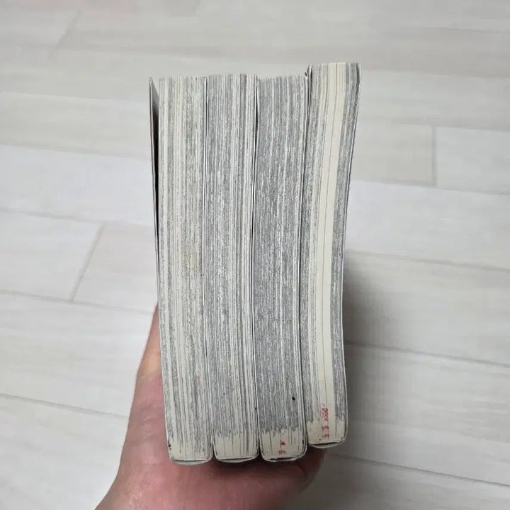 [BUNJANG] Attack on Titan Manga Vol. 1-4 / 진격의 거인 만화책 1~4권 일괄