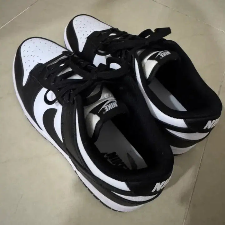 [BUNJANG] Nike Dunk Low Sneakers / 나이키 덩크 로우