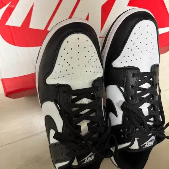 [BUNJANG] Nike Dunk Low Sneakers / 나이키 덩크 로우