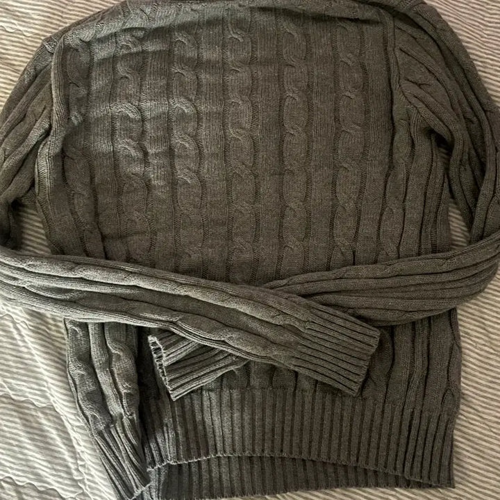 [BUNJANG] V-Neck Knit Sweater / 꽈배기 브이넥 니트