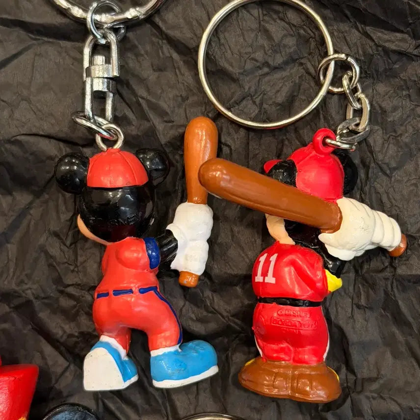[BUNJANG] Disney Mickey Mouse Baseball Figure Keyring / 세트) 디즈니 정품 미키마우스 야구 키링 굿즈 빈티지 미키 피규어 커플템