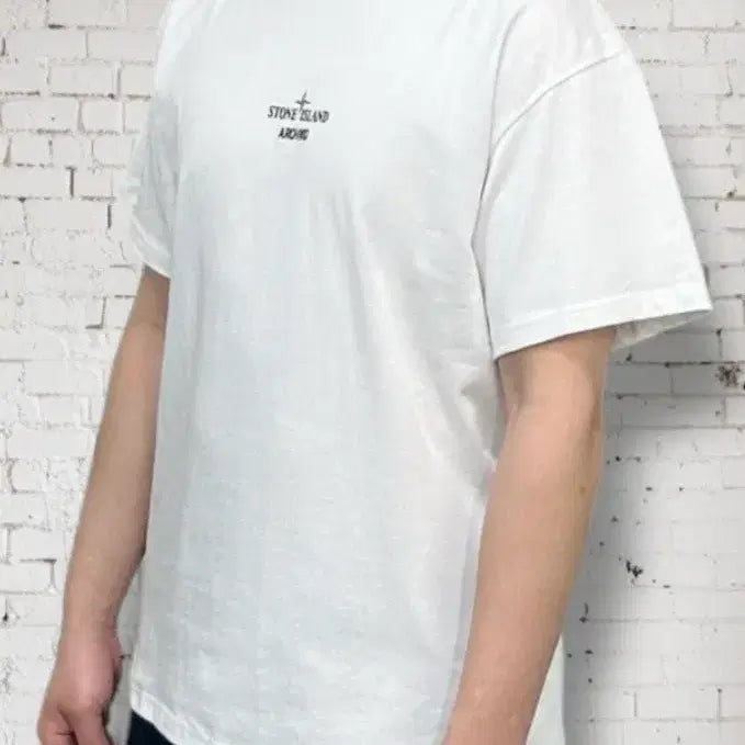 [BUNJANG] 스톤아일랜드 아키비오 블랙 반팔티 / 스톤아일랜드 아키비오 블랙 반팔티