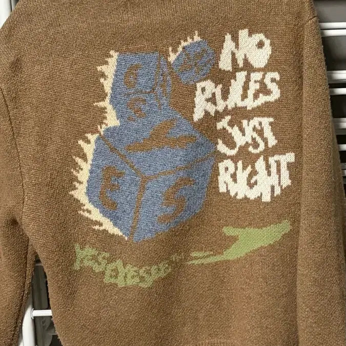 [BUNJANG] YesEyeSee Dice Knit Zip-up / 예스아이씨 다이스 니트집업