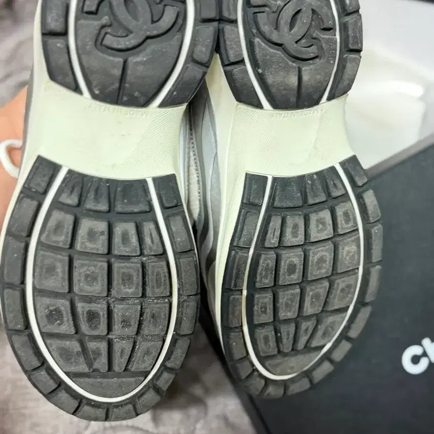 [BUNJANG] Chanel Cruise CC Mesh Sneakers / 넬 크루즈 CC 로고 메쉬 스니커즈 G39792 화이트 실버