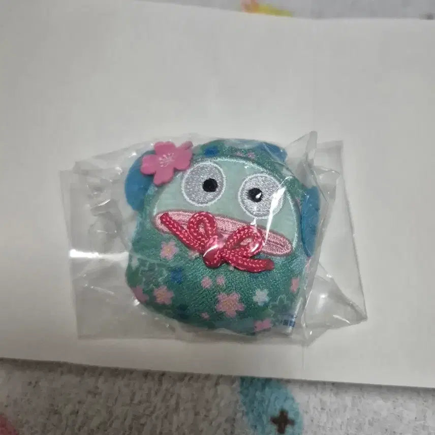 [BUNJANG] Sanrio Hangyodon Sakura Daruma Magnet / 산리오 한교동 사쿠라달마 마그넷