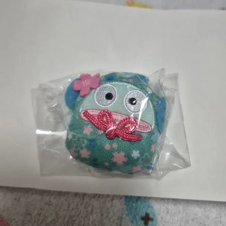 [BUNJANG] Sanrio Hangyodon Sakura Daruma Magnet / 산리오 한교동 사쿠라달마 마그넷