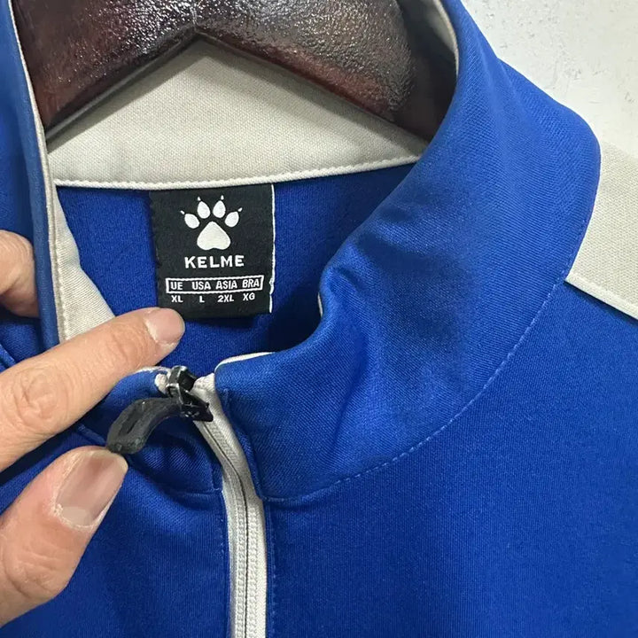 [BUNJANG] Kelme Blue Track Top 110 / [만원 아라비아빈티지]켈메 블루 트랙탑 CKH 축구팀 패치 110